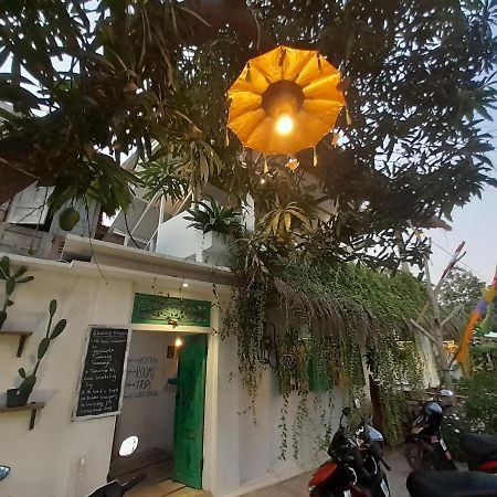 The Bodhi Tree Karimunjawa Vandrarhem Exteriör bild